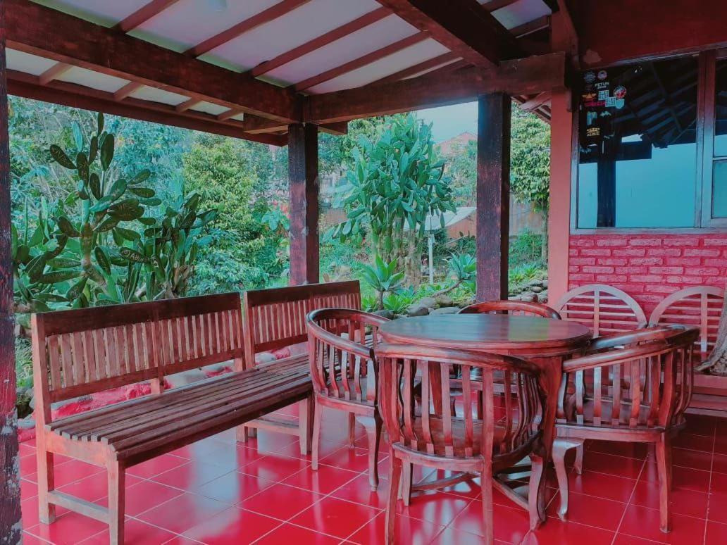 Villa Bata Merah By Spazie Paragajen Ngoại thất bức ảnh
